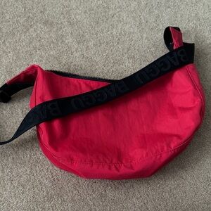 Baggu Candy Apple Medium Crescent